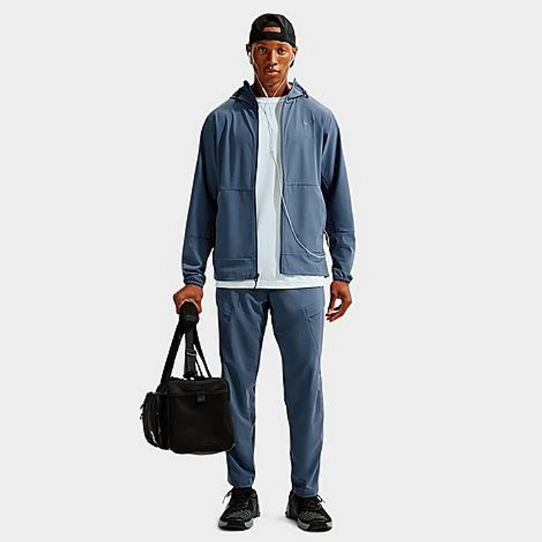 Nike Men's Unlimited Dri-FIT Versatile Cargo Pants in Diffused Blue/Black/Diffused Blue Size: XS