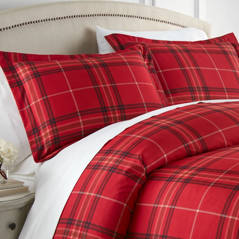 Vilano Plaid Comforter Set