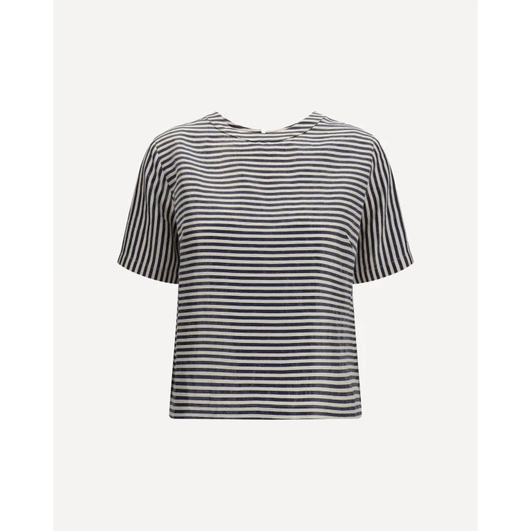 CRUNA Short-sleeved T-shirt Female 44