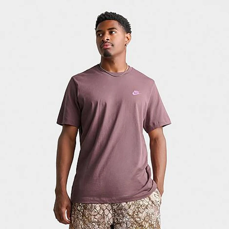 Nike Men's Sportswear Club T-Shirt in Tattoo Size: XS