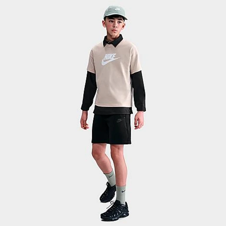 Nike Boys Big Kids Sportswear Tech Fleece Shorts in Black Size: XS