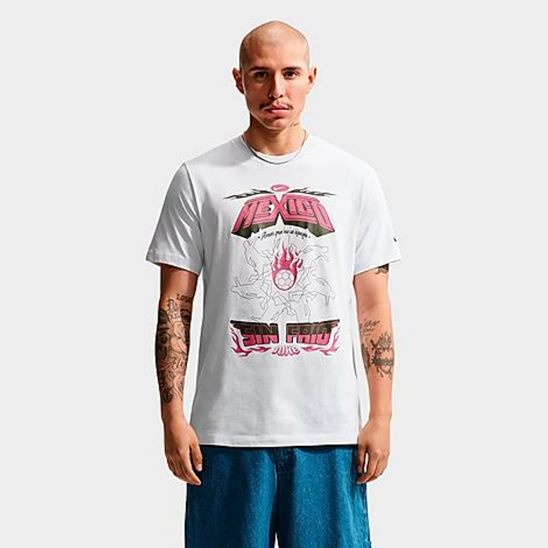 Men's Sportswear Mexico Soccer Graphic T-Shirt in Off White Size: XS