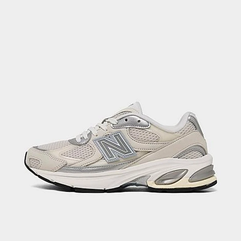 Women's 2010 Casual Shoes in Sea Salt/Timberwolf Size: 5.5