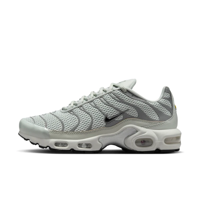 Women's Air Max Plus Sneakers