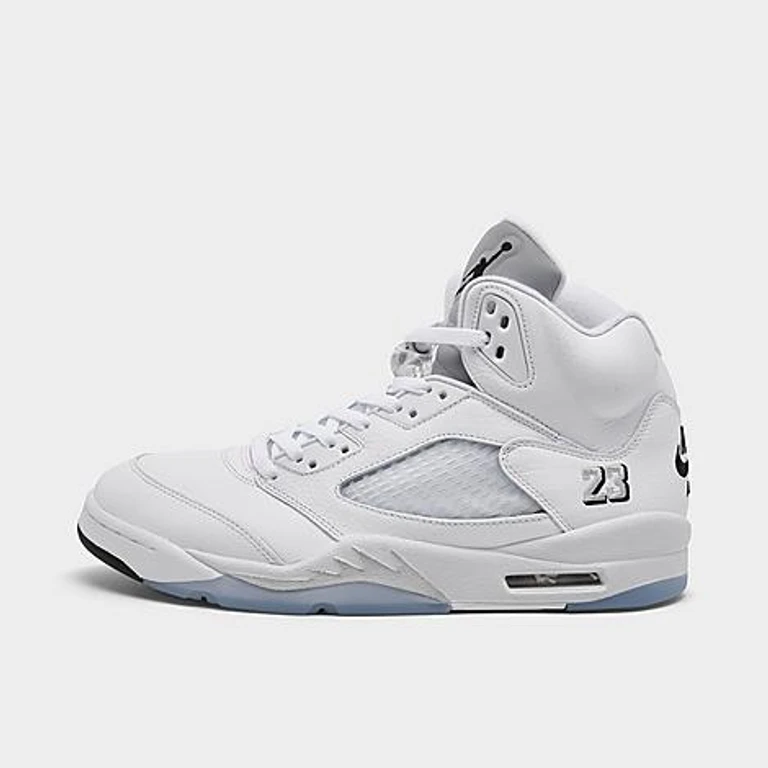 Men's Air Retro 5 Basketball Shoes in White/Metallic Silver/Black Size: 7.5