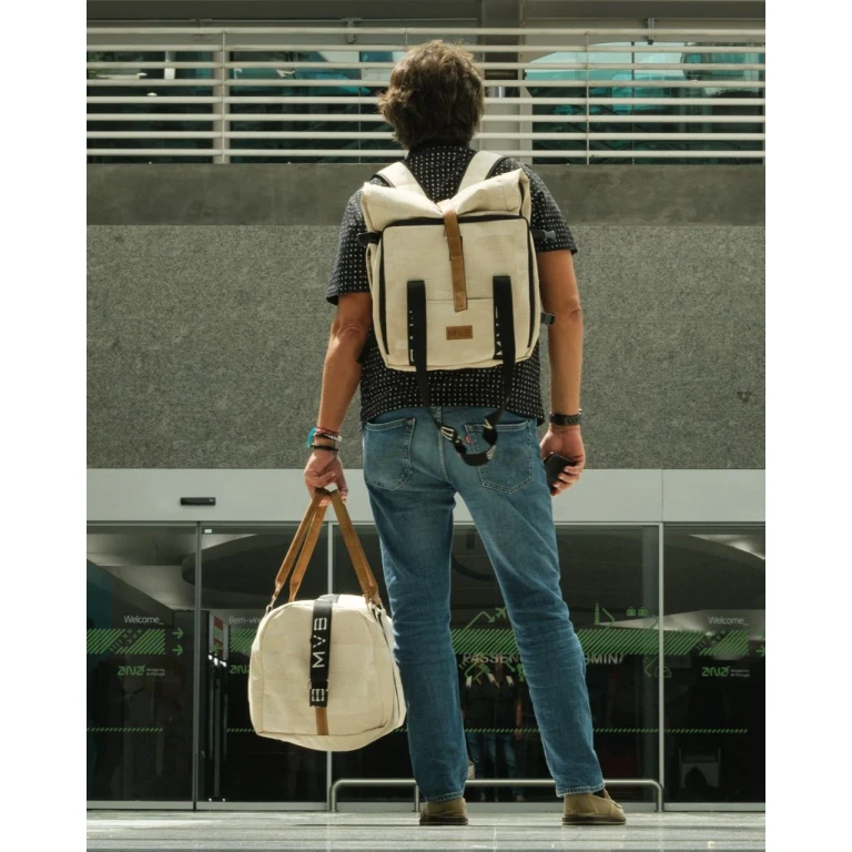 Xplorer vegan backpack for travel white