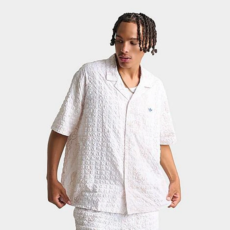 Men's Originals Summer Glow Printed Seersucker Resort Shirt in Off White Size: Small