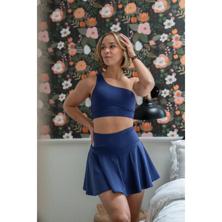 GRAVITY rise asymmetrical sports bra