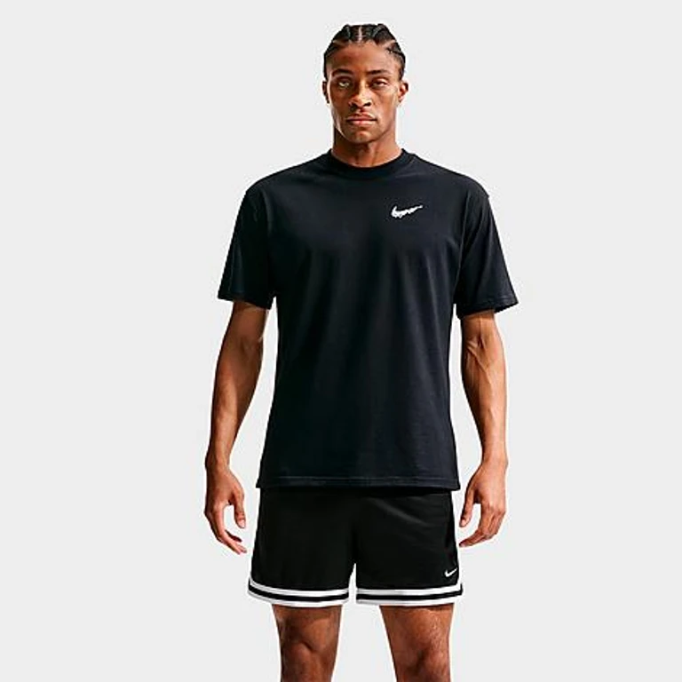 Nike Men's Basketball Locker Graphic T-Shirt in Black Size: Small