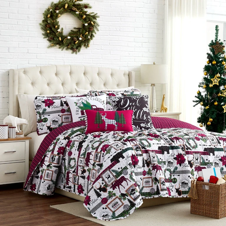 Merrytown Christmas Quilt Set