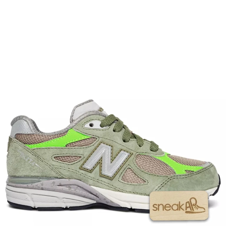 Preschool 990V3 'Patta Keep Your Family Close Ps' Sneakers