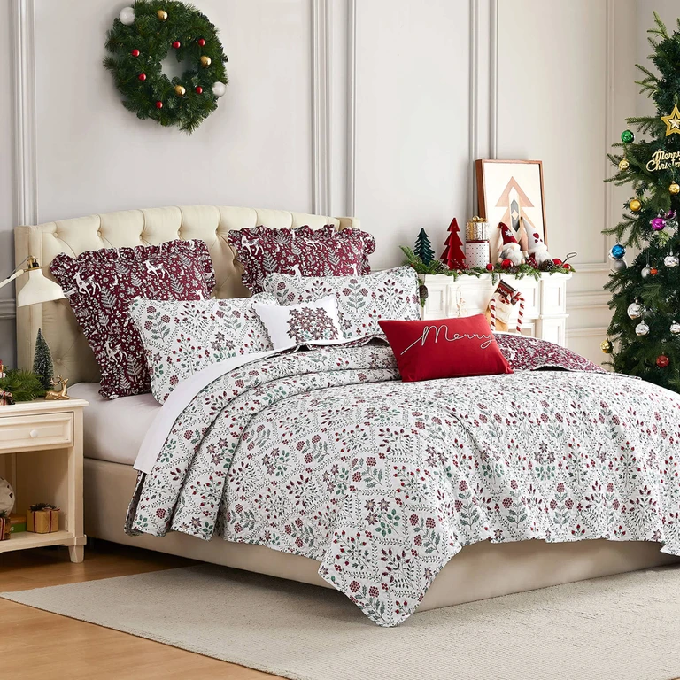 Holiday Harmony Oversized 7-Piece Quilt Set