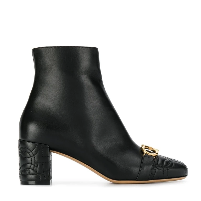 Zeri Quilted Gancini Ankle Boots In Black