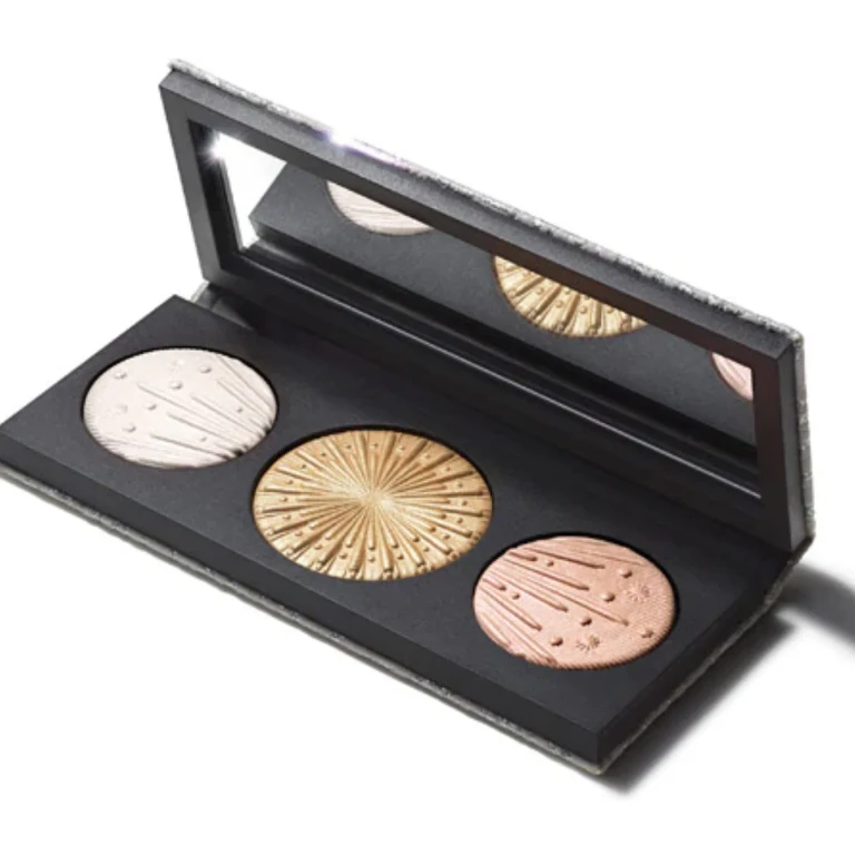 MAC Flashing Ice Extra Dimension Highlighting Palette Light 9 g