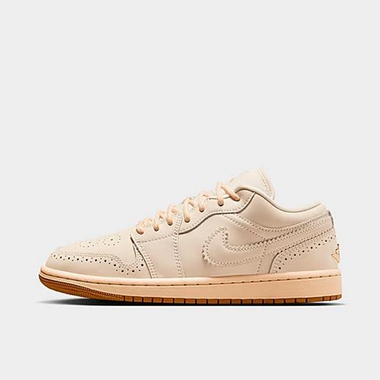 Air 1 Low SE Freizeitschuhe in Chalk/Metallic Gold/Pearl White