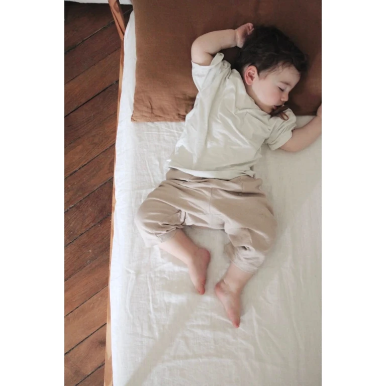 Linen crib sheet
