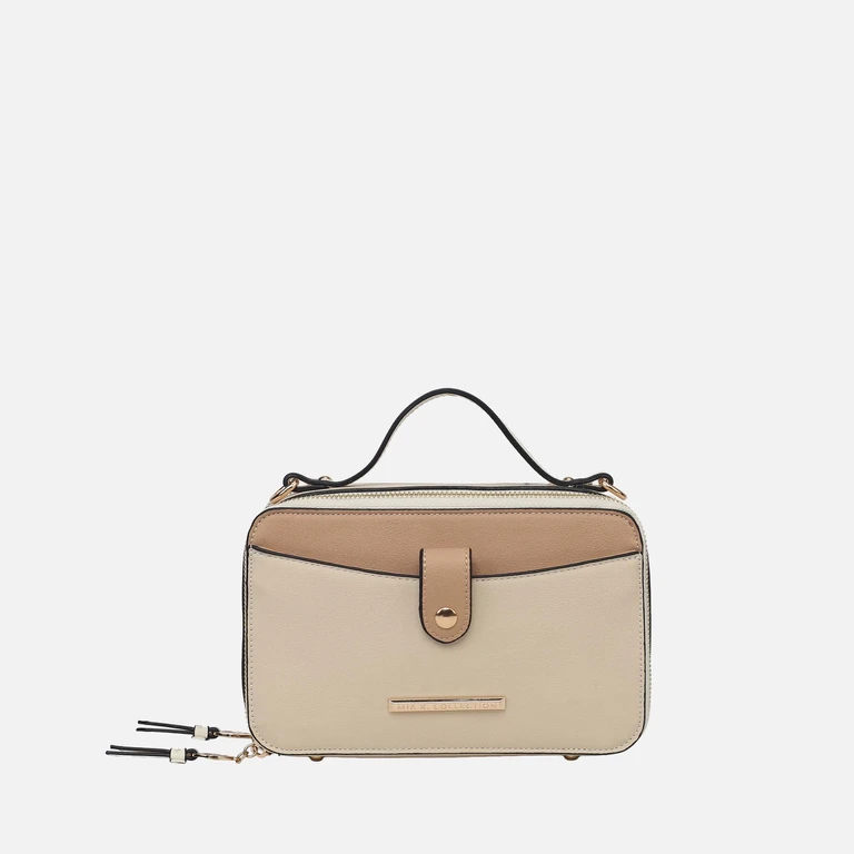 by Mia K. - Oaklynn Camera Bag