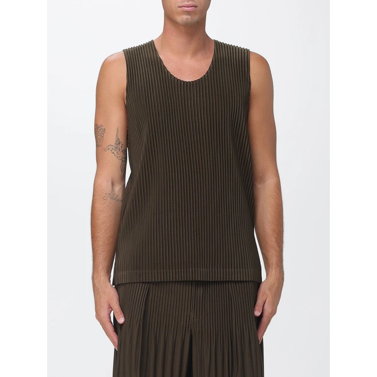 HOMME PLISSE' ISSEY MIYAKE T-Shirt Men color Brown (HP66JK06237)
