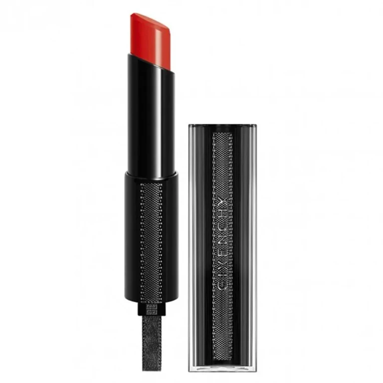 Rouge Interdit Vinyl Satin Finish Barra de Labios Crema