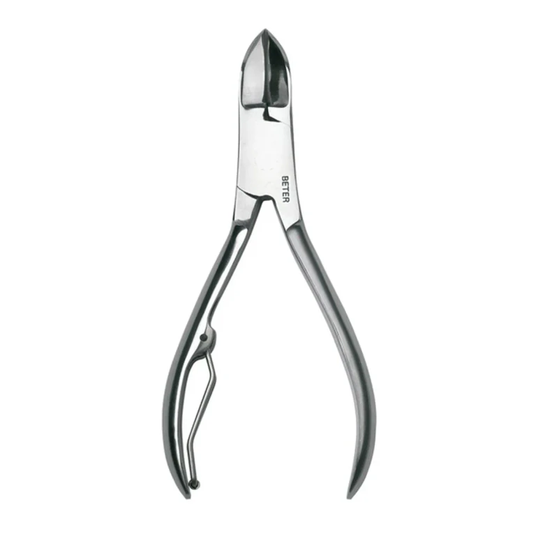Manicure nipper Beter made of 11 cm stainless steel
