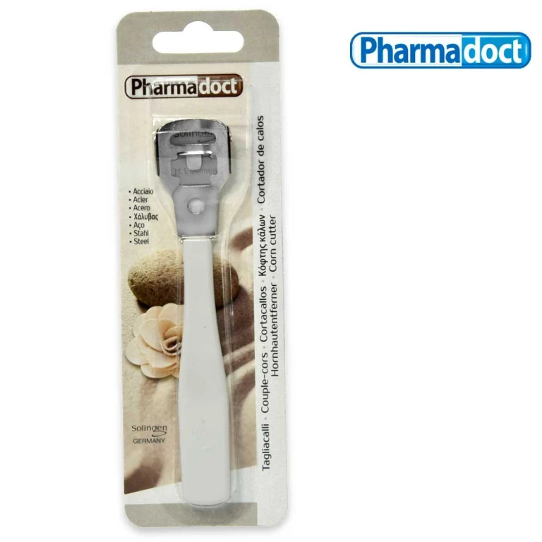 Steel callus cutter in blister
