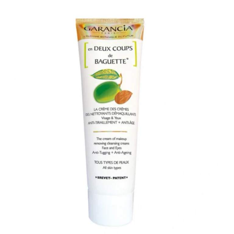 In Two Strokes of Almond Make-up Remover Cleansing Wand + Free Towel 120g
