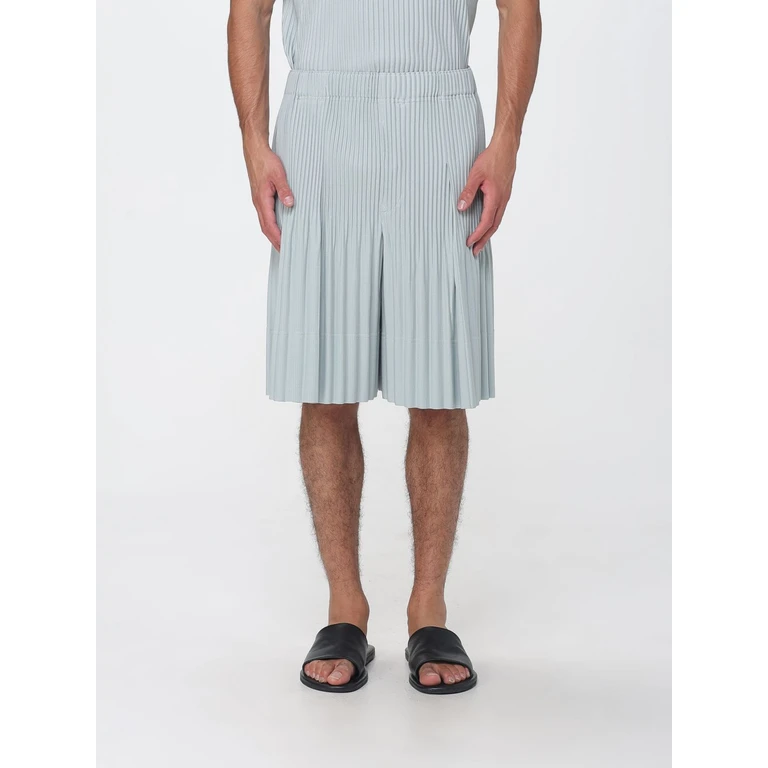 HOMME PLISSE' ISSEY MIYAKE Homme Plissé Issey Miyake Knee-Length Pleated Shorts in Technical Crêpe (HP66JF06470)