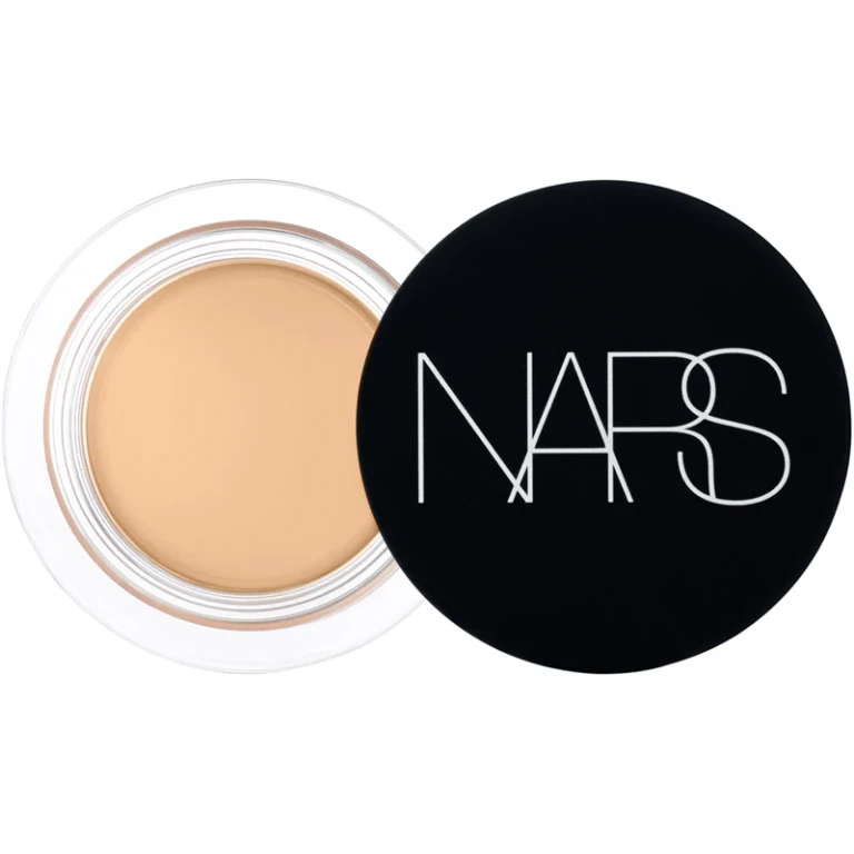 SOFT MATTE Complete mattifying concealer for una full coverage color MACADEMIA 6 g