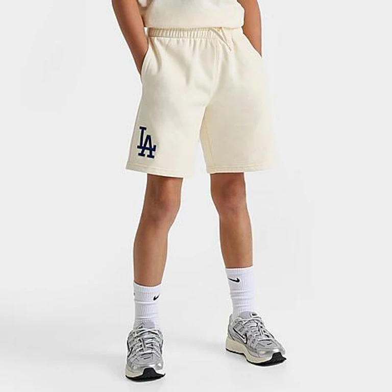Big Kids Los Angeles Dodgers MLB Classic Icon Fleece Shorts in Eggshell Size: Small