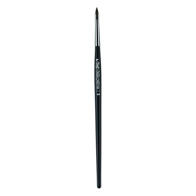Lip Brush 3