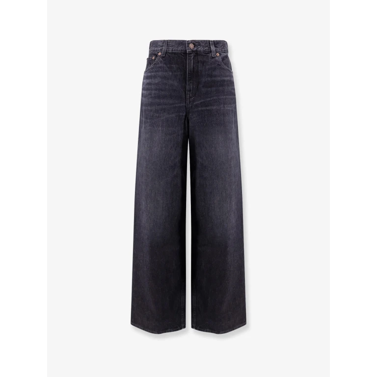 Jeans With Iconic Leather Logo Tag