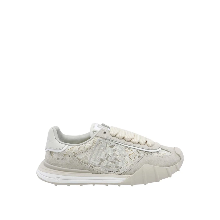 Beige-weiße Hunde-Sneaker