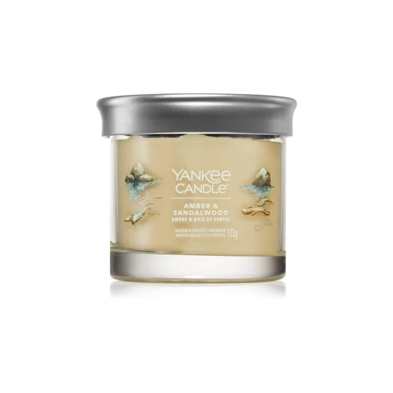 Amber & Sandalwood Glass Candle Signature 122.0 g