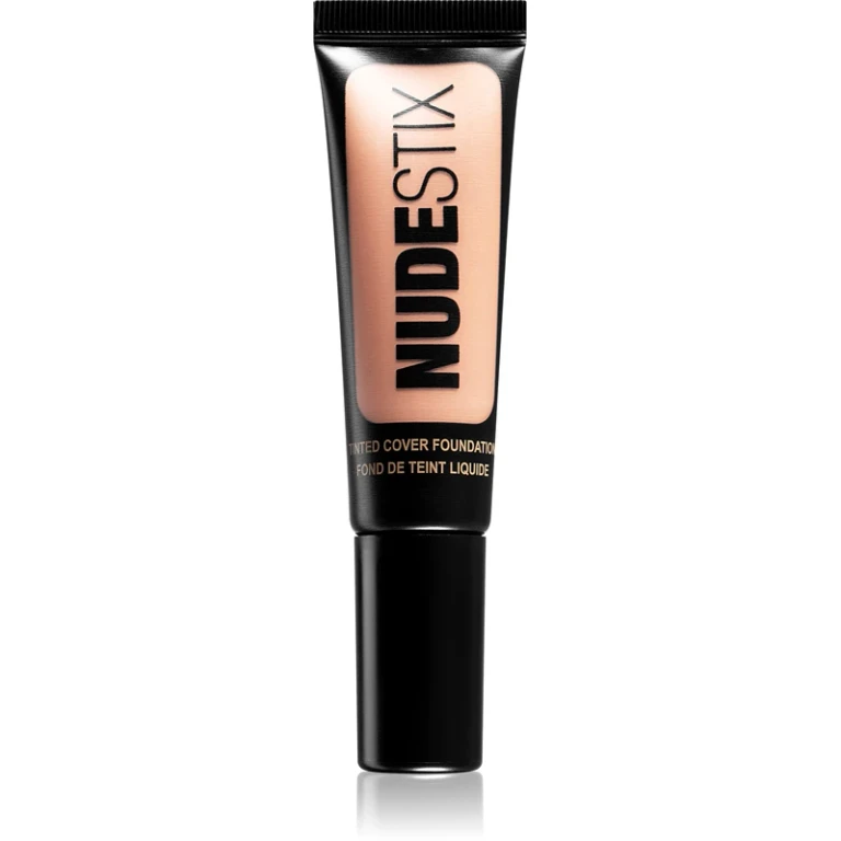 Cover light illuminating foundation for a look naturale color Nude 3 25 ml