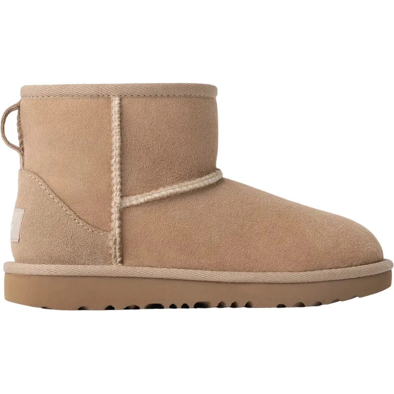 UGG Classic Mini II Boots - Big Kids