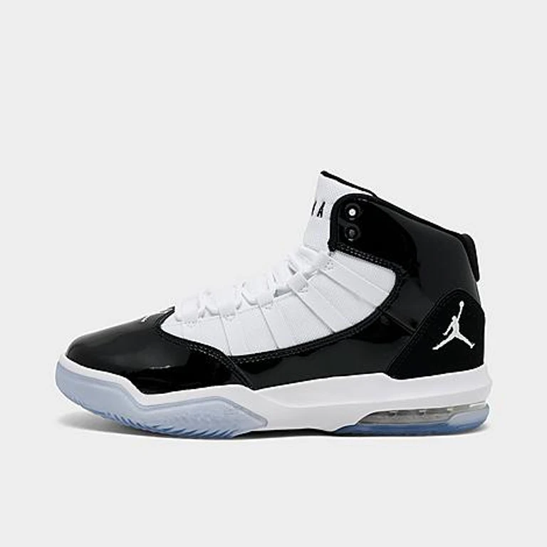 Big Kids Max Aura Basketball Shoes in Black/White Size: 3.5