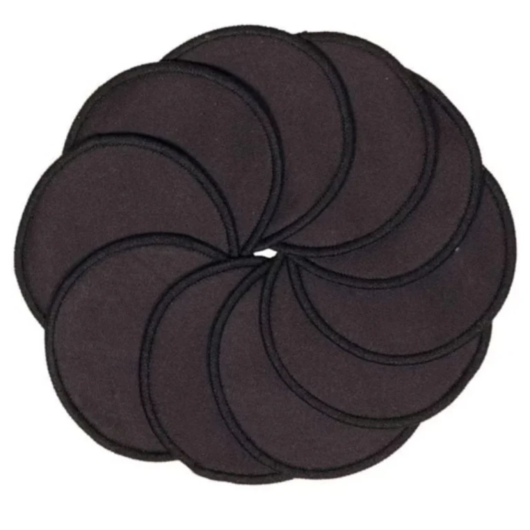 Black make-up remover pads, 10 pieces