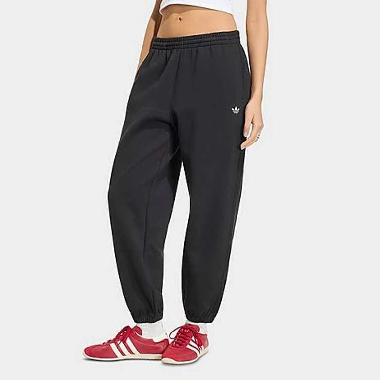 Originals Essentials Loose Fleece Jogger Pants in Black