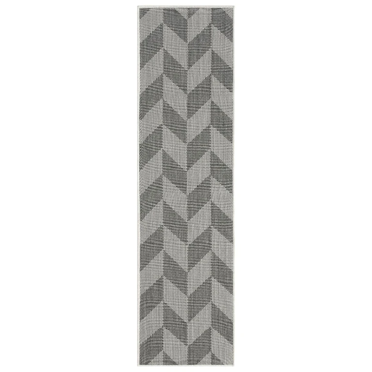 New York Patio Country Calla Contemporary Herringbone Indoor/Outdoor Area Rug - Black/Grey 1'9'x7'2':
