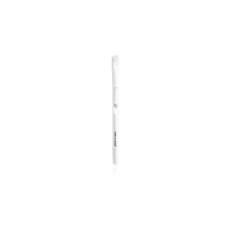 Small eyeshadow brush
