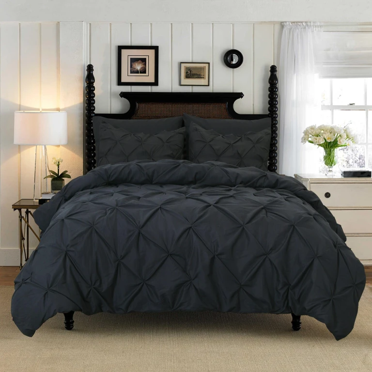 Pinch Pleated Pintuck Pattern, 3-Piece Duvet Cover Set - Features Corner Ties