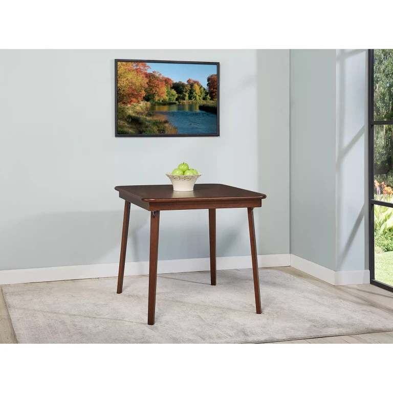 32' x 32' Wood Folding Table