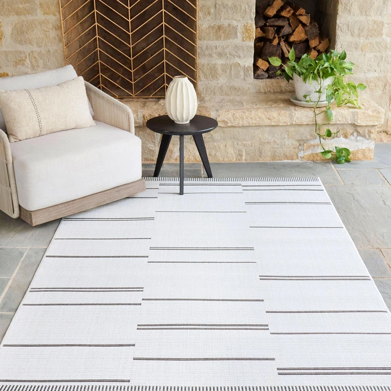 Xavier Natura Indoor/Outdoor Area Rug:- 7'10' x 10'