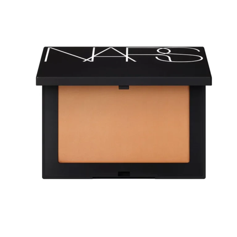 Light Reflecting Compact Powder 10 g - Shade: Sable