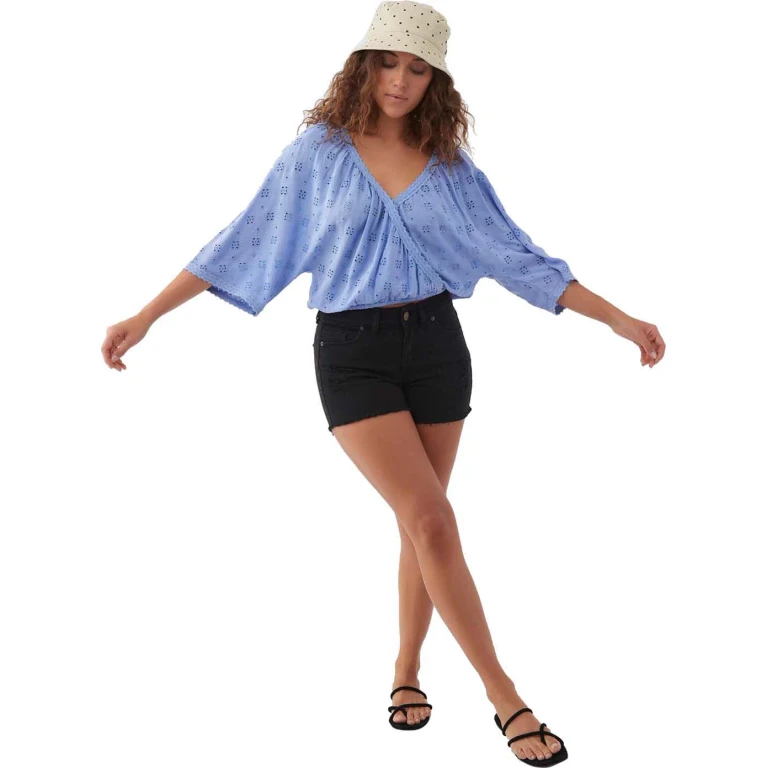 Inda Woven 3/4 Sleeve Top - Women's