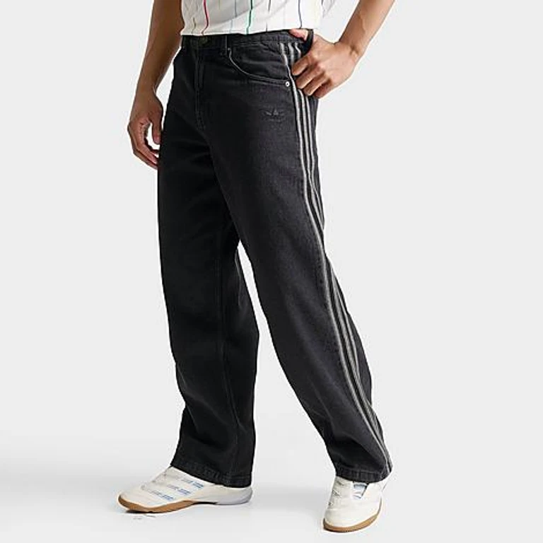 Men's Originals SST Loose Denim Jeans in True Black Denim Size: 30