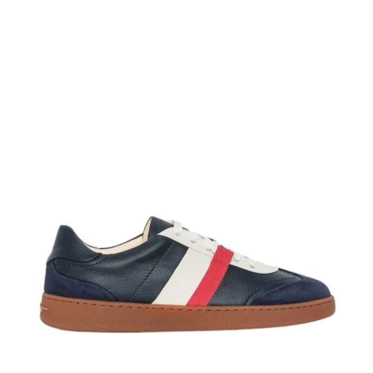 Womens Garda Low Leather Sneaker