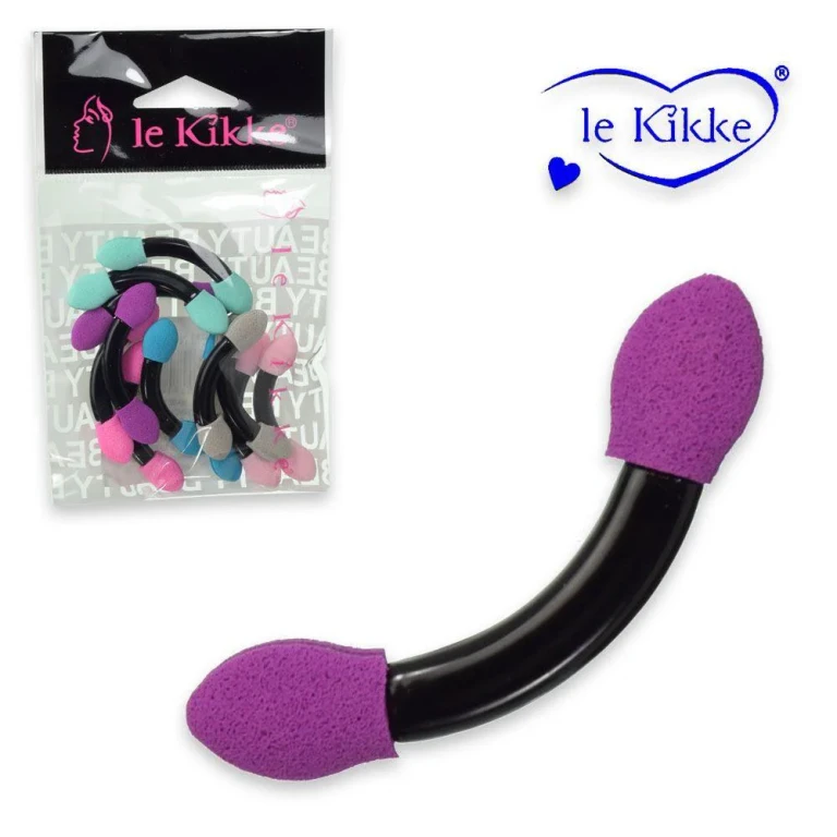 Set of 12 Curved Eyeshadow Brushes with Sponge
