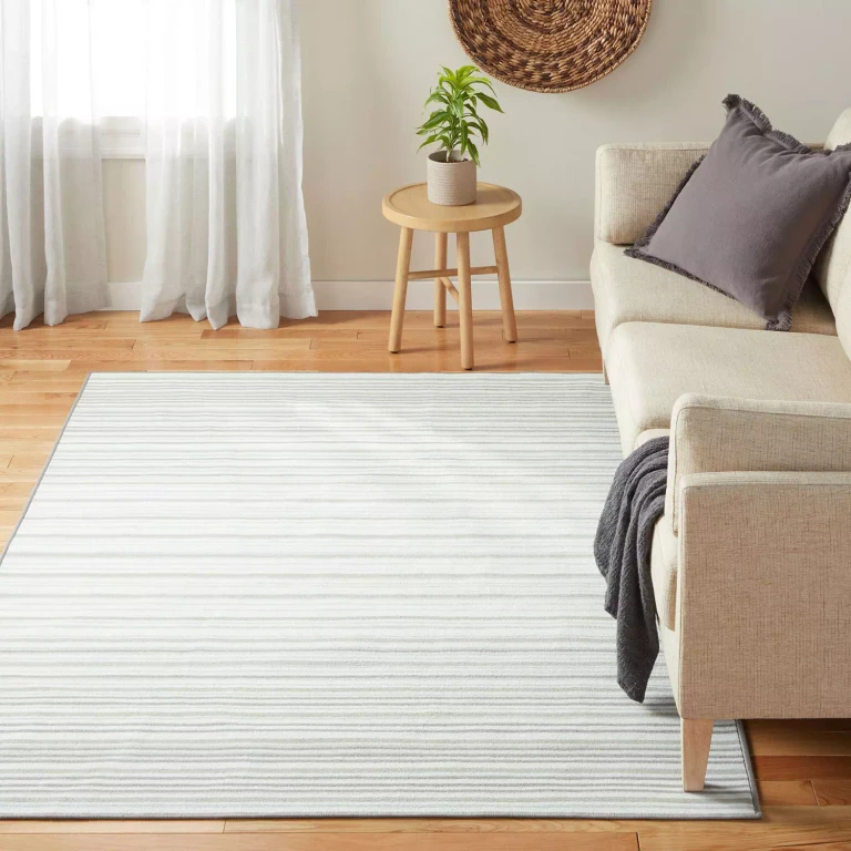 Layne Everwash Area Rug:- 7'10'x10'2', Silver