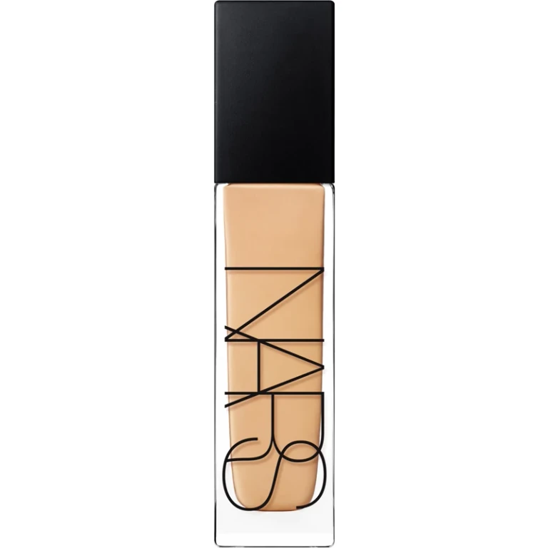 Natural Radiant Longwear long-lasting foundation (illuminating) color SAHEL 30 ml